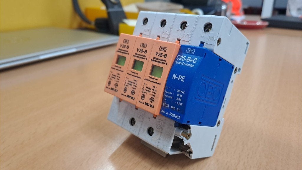 OBO V25-B en C25-B+C overspanningsbeveiliging combicontrol, Ophalen, Gebruikt, Overige merken, Overige typen
