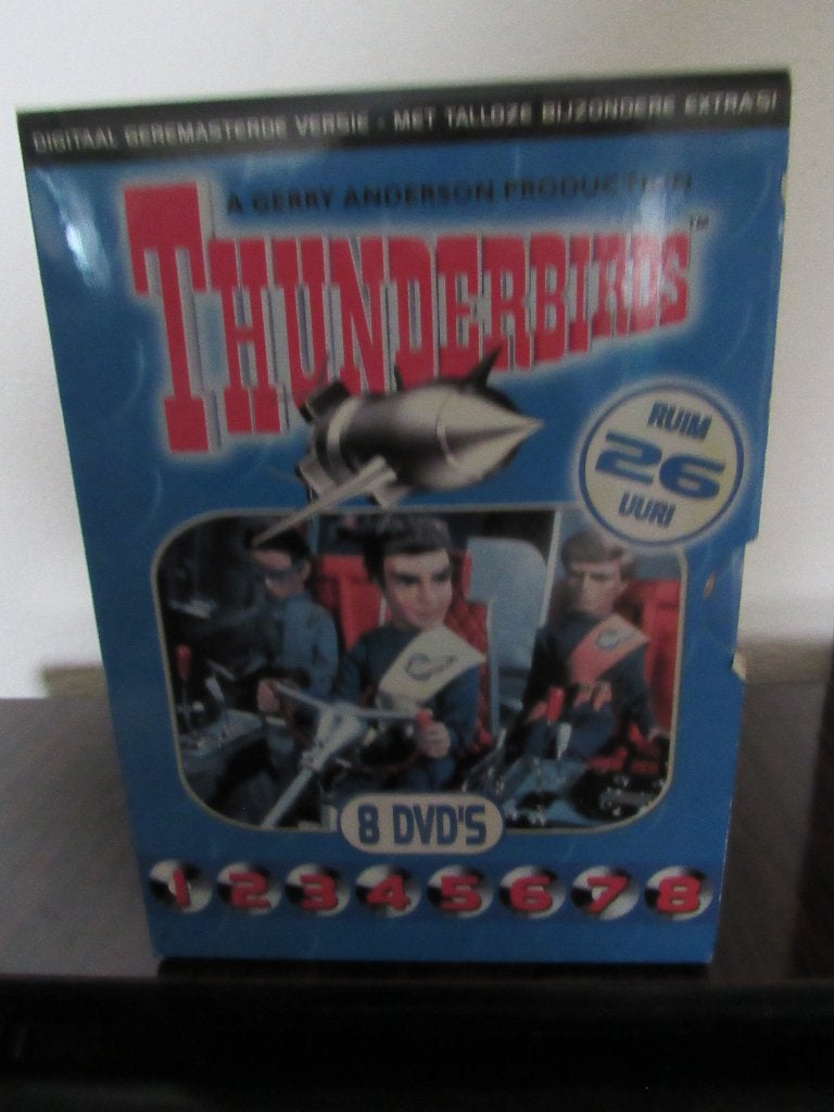 THUNDERBIRDS 8 DVD BOX, Alle leeftijden, Ophalen of Verzenden, Zo goed als nieuw