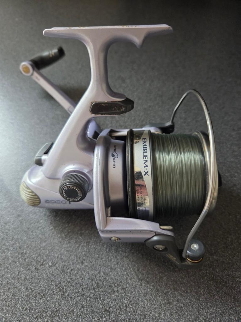 Daiwa emblem X 5000T, Ophalen of Verzenden, Zo goed als nieuw, Molen