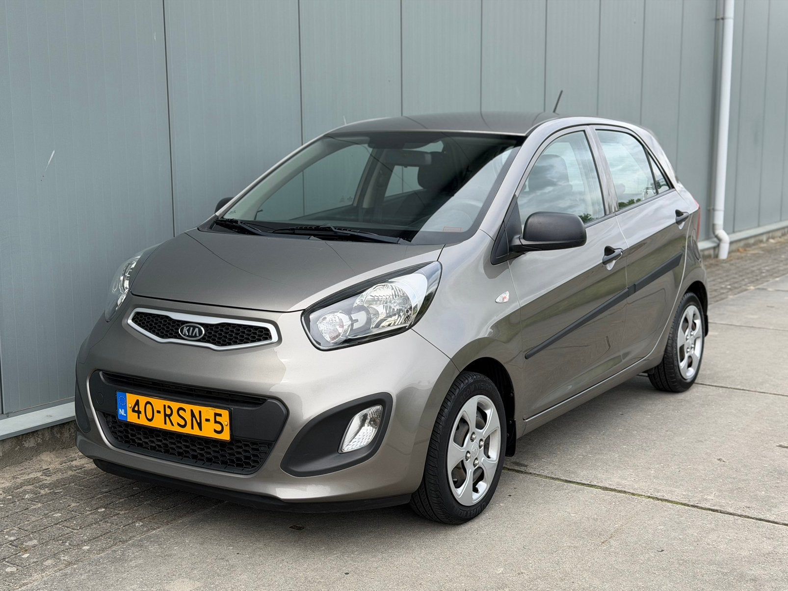 Kia Picanto 1.0 Cvvt 5-DRS 2011 / Airco | NAP | NIEUWE APK, Auto's, Voorwielaandrijving, Euro 5, Stof, Zwart