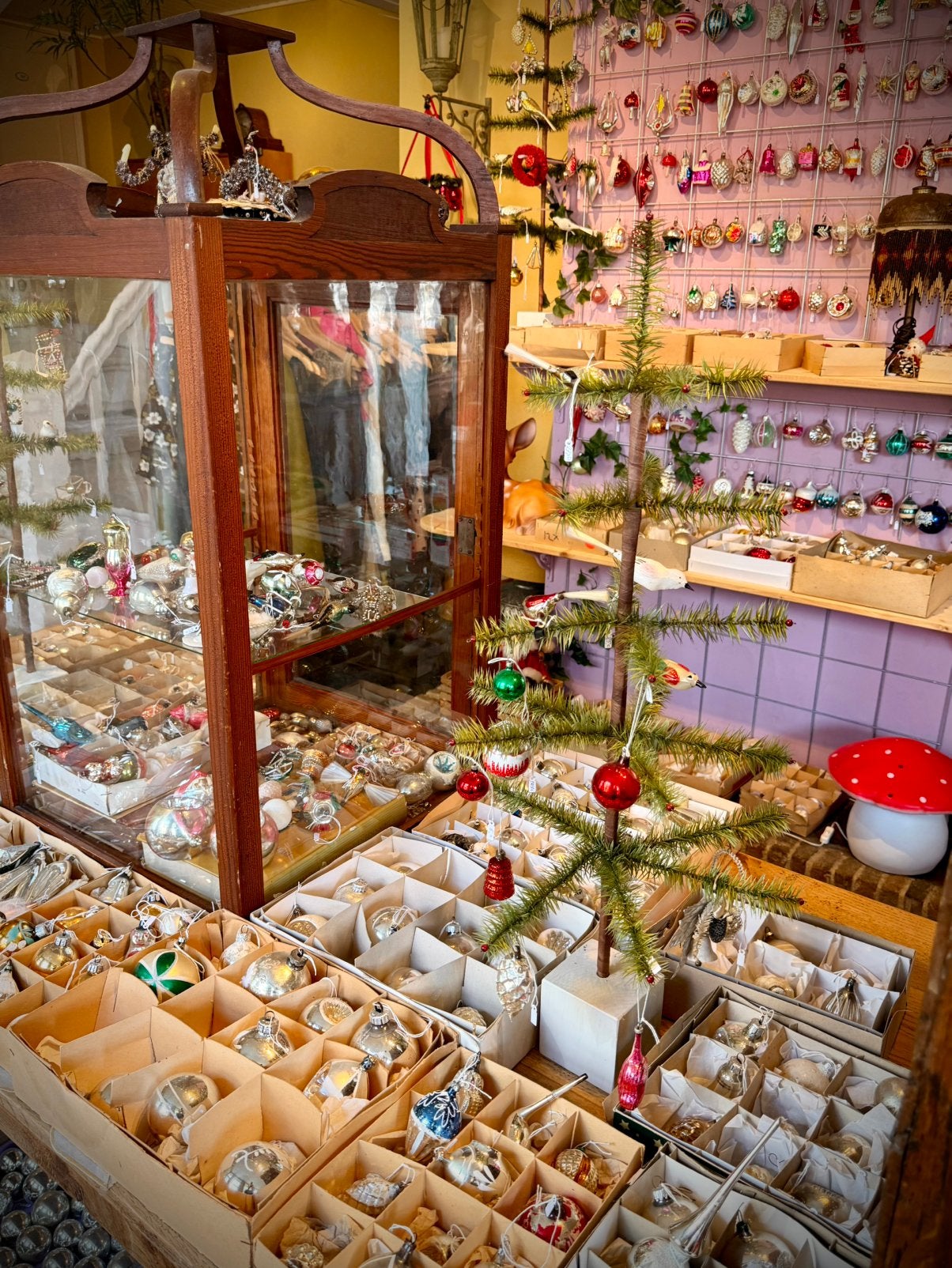 Oude en antieke kerstballen bij De Oude Kerstbal, Diversen, Ophalen, Gebruikt