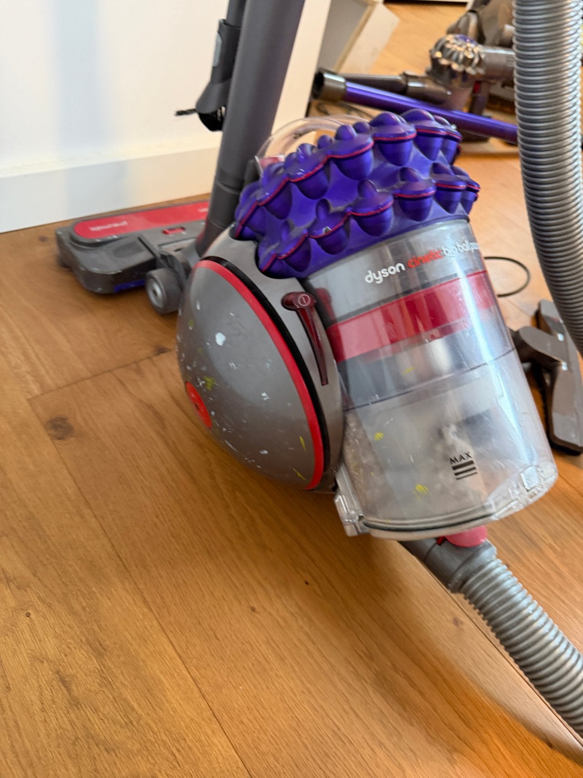Foto 2 van Dyson Cinetic Big Ball Parquet 2 Sledestofzuiger