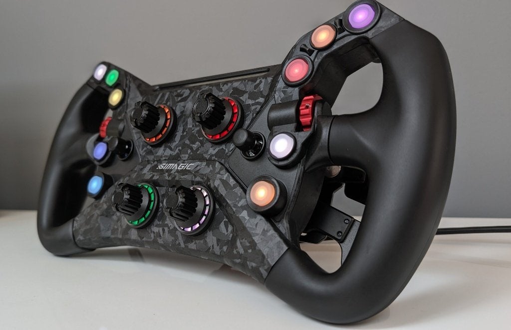 Simracing set: Moza R5 - Simagic Neo GT - Simjack UT pedalen, Computers en Software, Joysticks, Ophalen