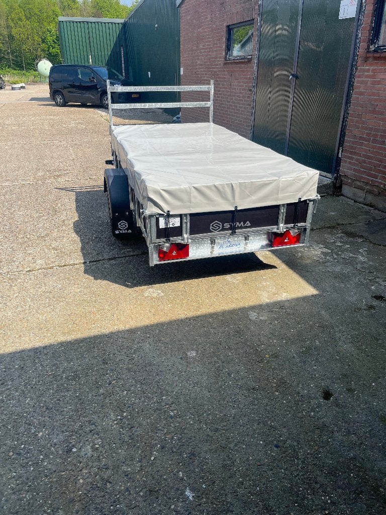 NIEUWE SYMA AANHANGER MET VLAKZEIL, 2.57.M X 1.31, ONGEREMD., Auto diversen, Ophalen, Nieuw