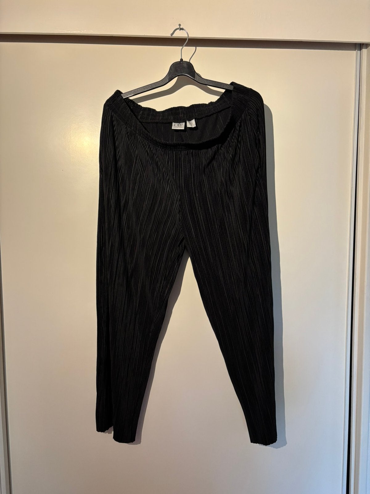 Zwarte zachte broek maat 50/52 €2,00 koopje!!!, Ophalen of Verzenden, Zo goed als nieuw, Zwart, Broek of Spijkerbroek
