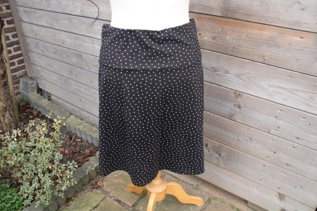 Rok zwart/ creme King Louie mt M Vaste prijs, Kleding | Dames, Rokken, Maat 38/40 (M), Zwart, Ophalen of Verzenden, Zo goed als nieuw