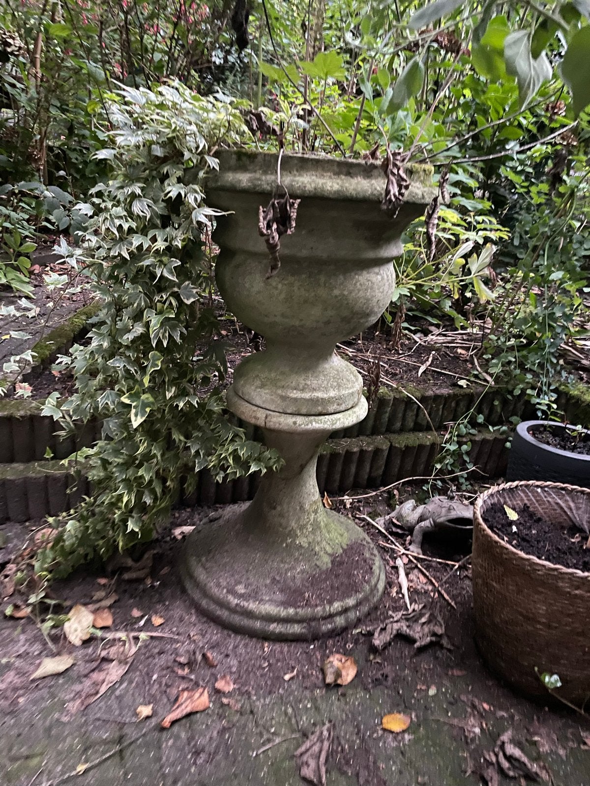 Grote betonnen tuinpot - 80cm hoog, Tuin en Terras, Ophalen, Gebruikt, 40 cm of meer, Rond