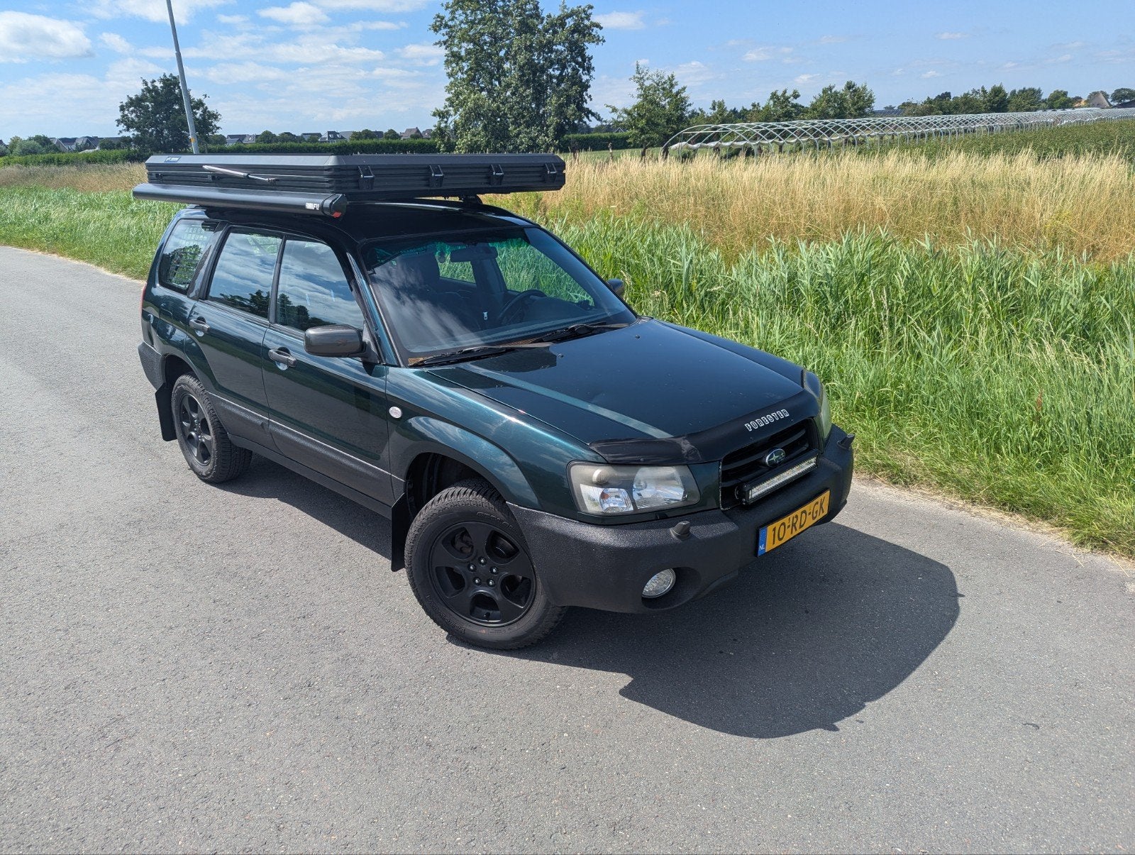 Subaru Forester 2.0 X micro camper overlandertje, Auto's, Subaru, 125 pk, Zwart, Leder en Stof, Origineel Nederlands