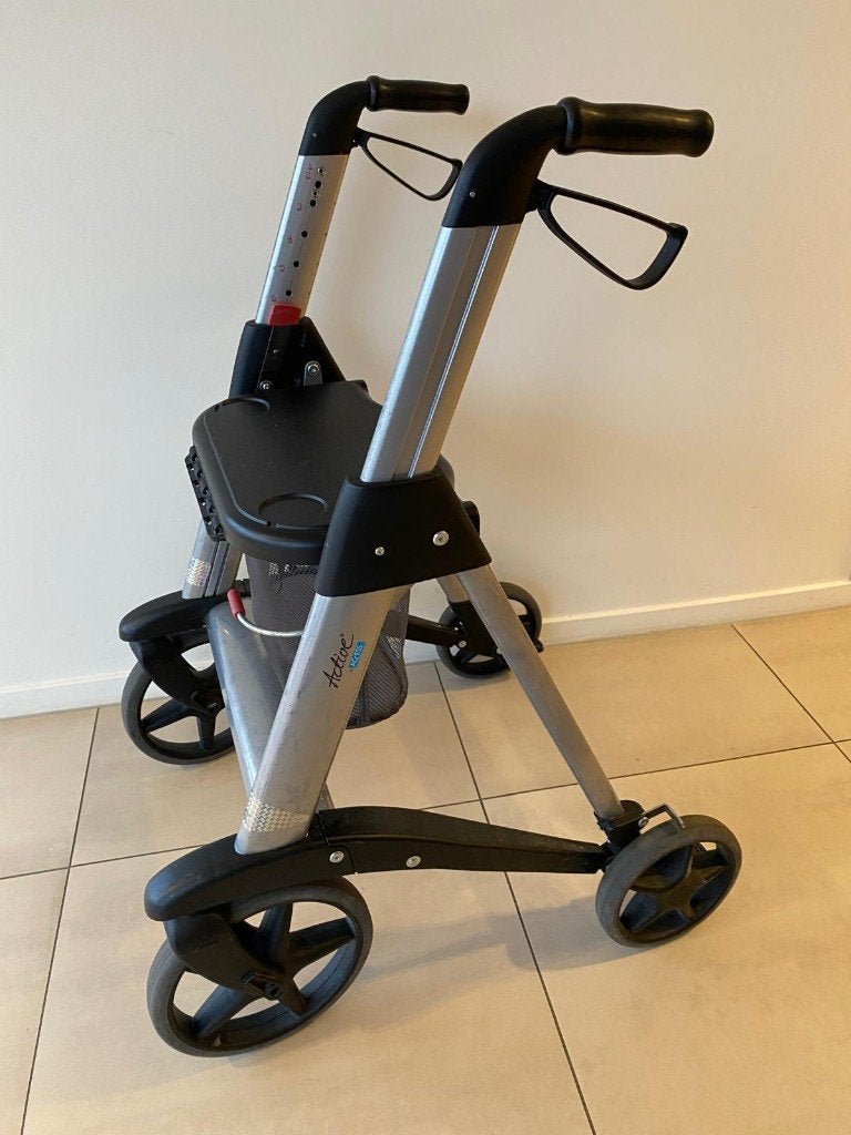 ANWB Rollator Active Acces, Ophalen, Lichtgewicht, Gebruikt