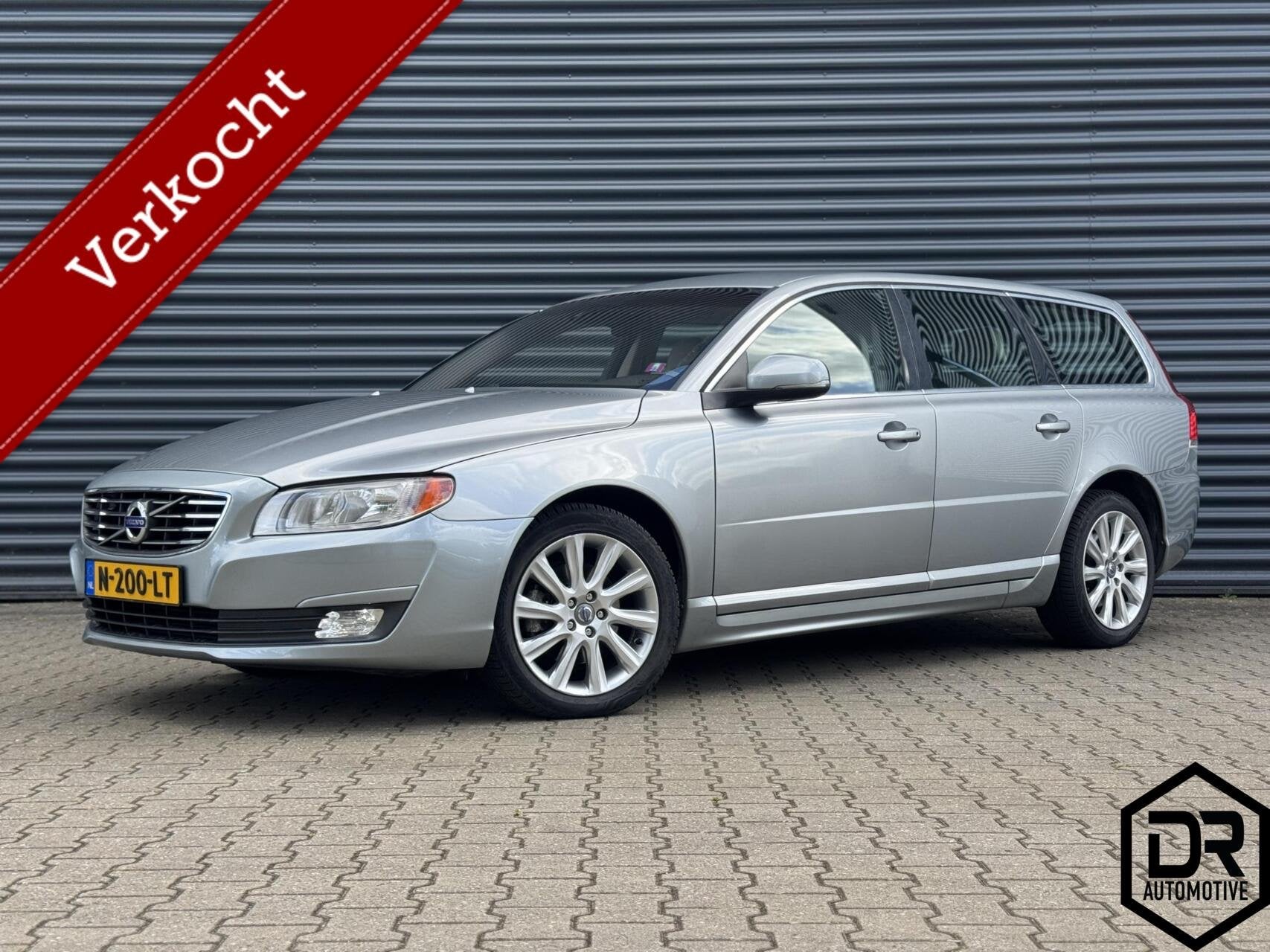 Volvo V70 2.0 T5 AUTOMAAT |NWE DISTRIBUTIE|LEDER|APK 07-2027, Auto's, Euro 6, 4 cilinders, 1969 cc, 93 €/maand