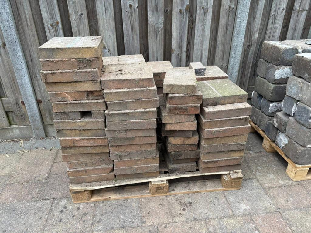 2 pallets tegels, Tuin en Terras, Ophalen, Beton, Terrastegels