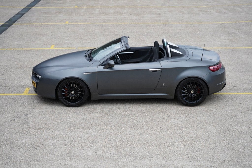 Alfa Romeo Spider 1.7 T ITALIA INDEPENDENT 1750, Auto's, Alfa Romeo, Euro 5, Stof, Gebruikt, Zwart