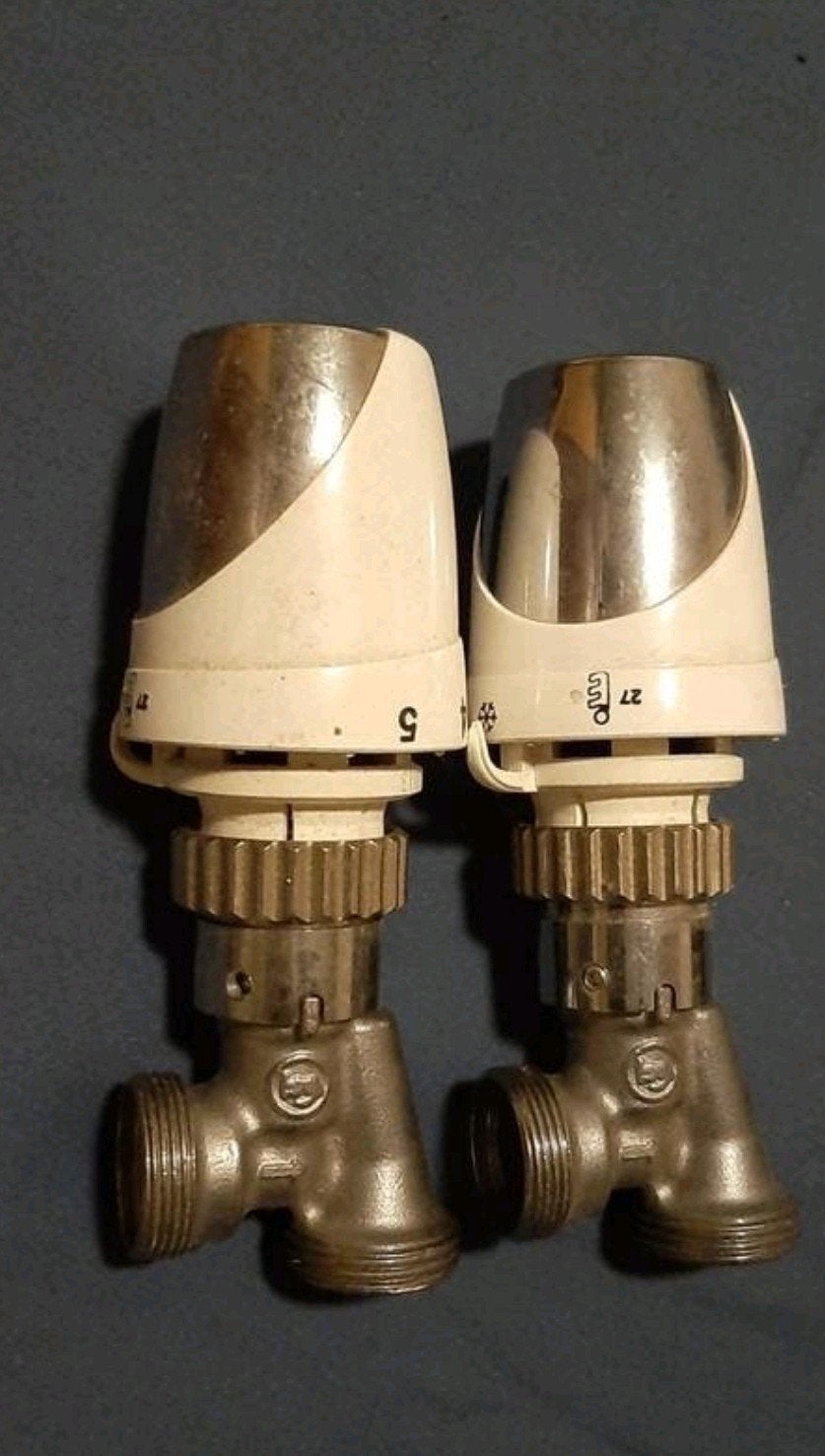 Twee thermostaatkranen voor radiator Honywell, Ophalen of Verzenden, Nieuw, Minder dan 60 cm, Radiator