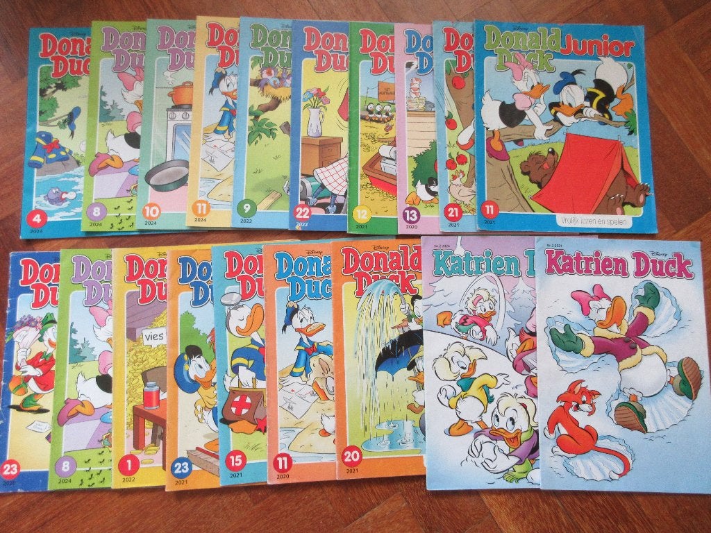 17 x Donald Duck Junior + 2 x Katrien, Ophalen of Verzenden, Gelezen, Fictie algemeen