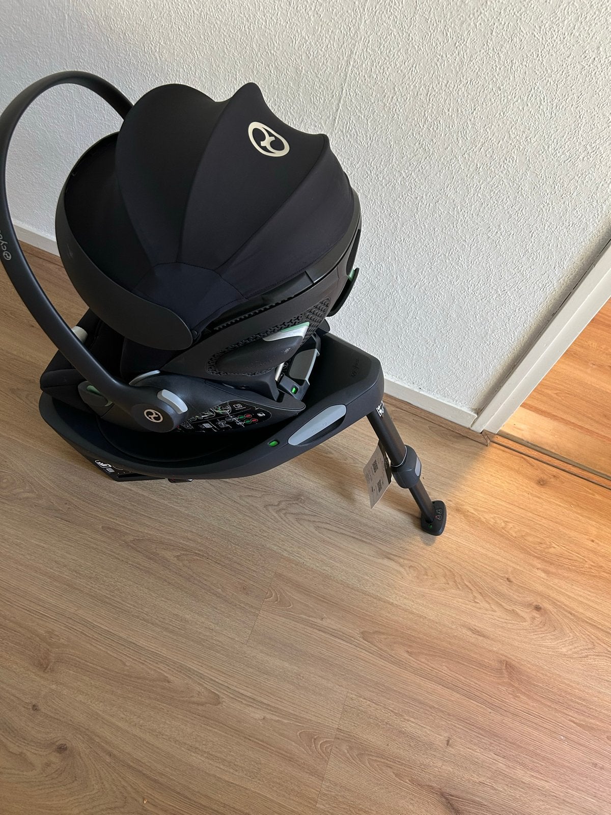 Cybex Cloud G i-Size autostoel + G-base + adapters, Verstelbare rugleuning, Zo goed als nieuw, Isofix, 0 t/m 13 kg