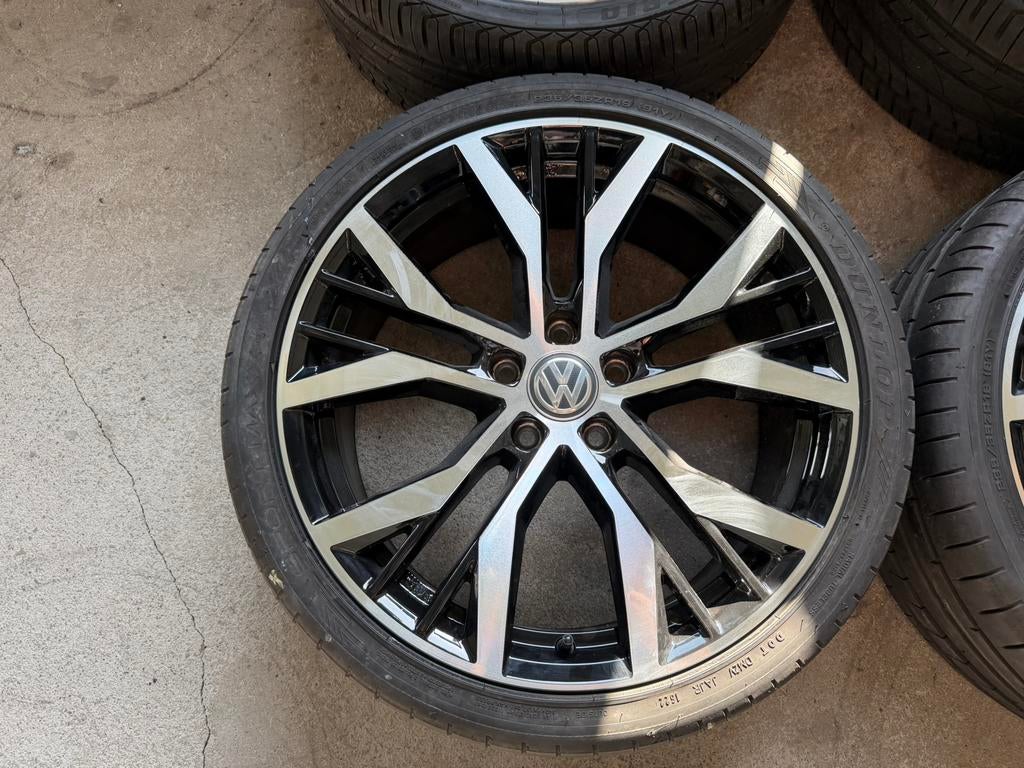 19 inch Origineel Volkswagen Santiago velgen met banden GOLF, 19 inch, Gebruikt, Banden en Velgen, Ophalen of Verzenden