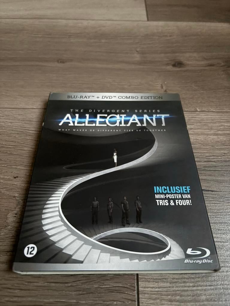 Allegiant blu ray met slipcover nederlandse uitgave, Ophalen of Verzenden, Zo goed als nieuw, Actie