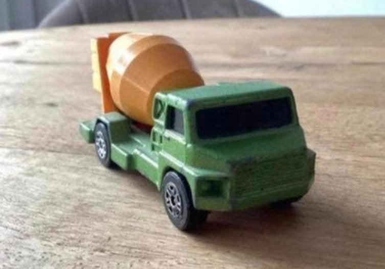 Corgi Juniors Whizzwheels Mobile Cement Mixer Made in Britai, Ophalen of Verzenden, Gebruikt, Auto