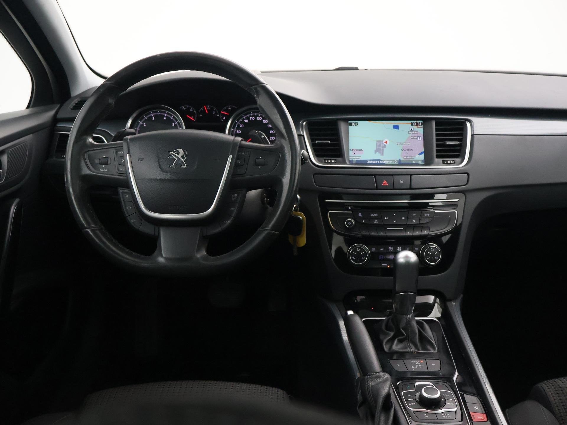Peugeot 508 SW 1.6 THP 155 PK AUT. KETTING NIET IN ORDE | MO, Auto's, Euro 5, Stof, Gebruikt, Wit