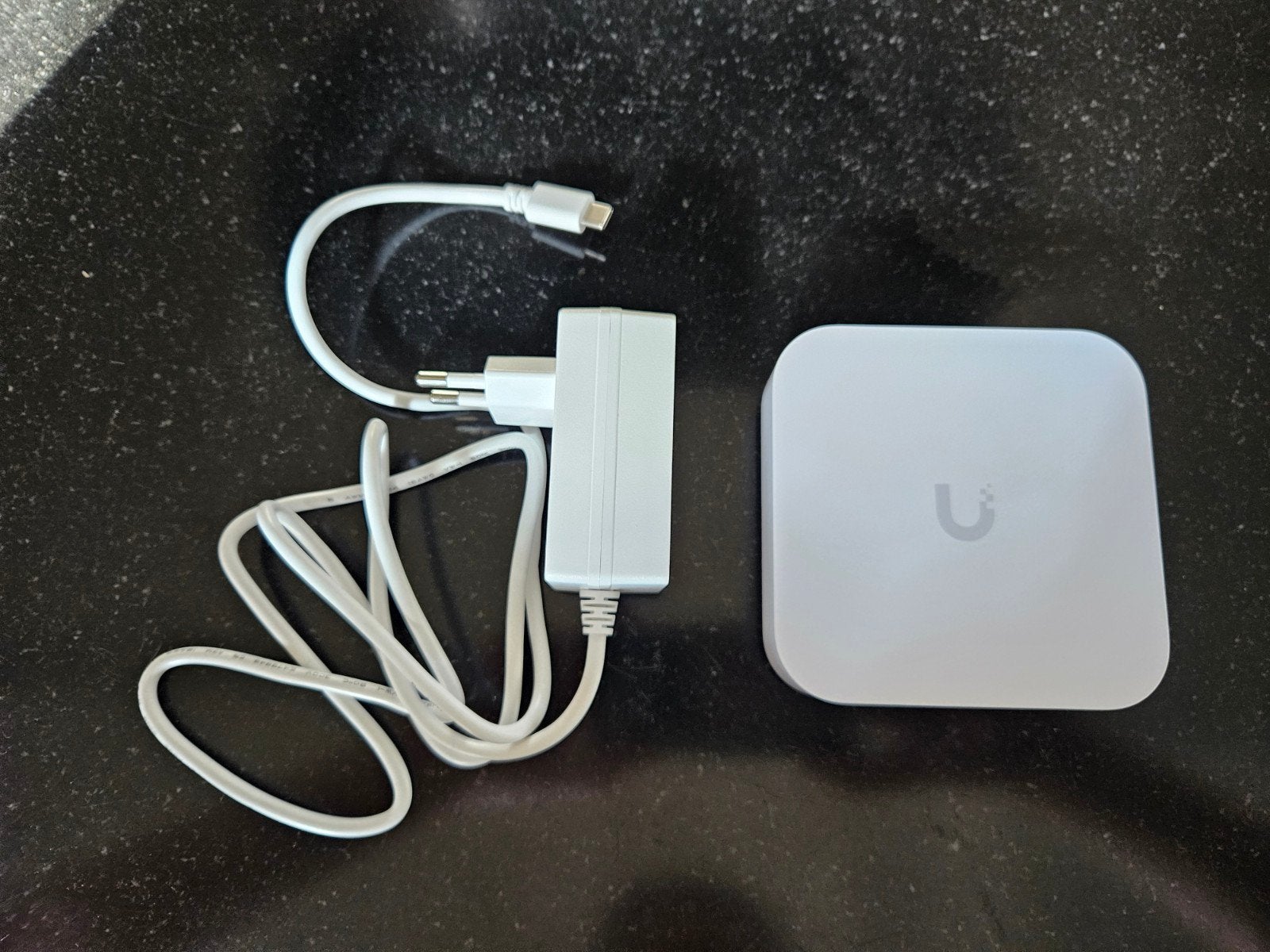 unifi Express, Ophalen of Verzenden, Zo goed als nieuw, Router, Ubiquiti UniFi