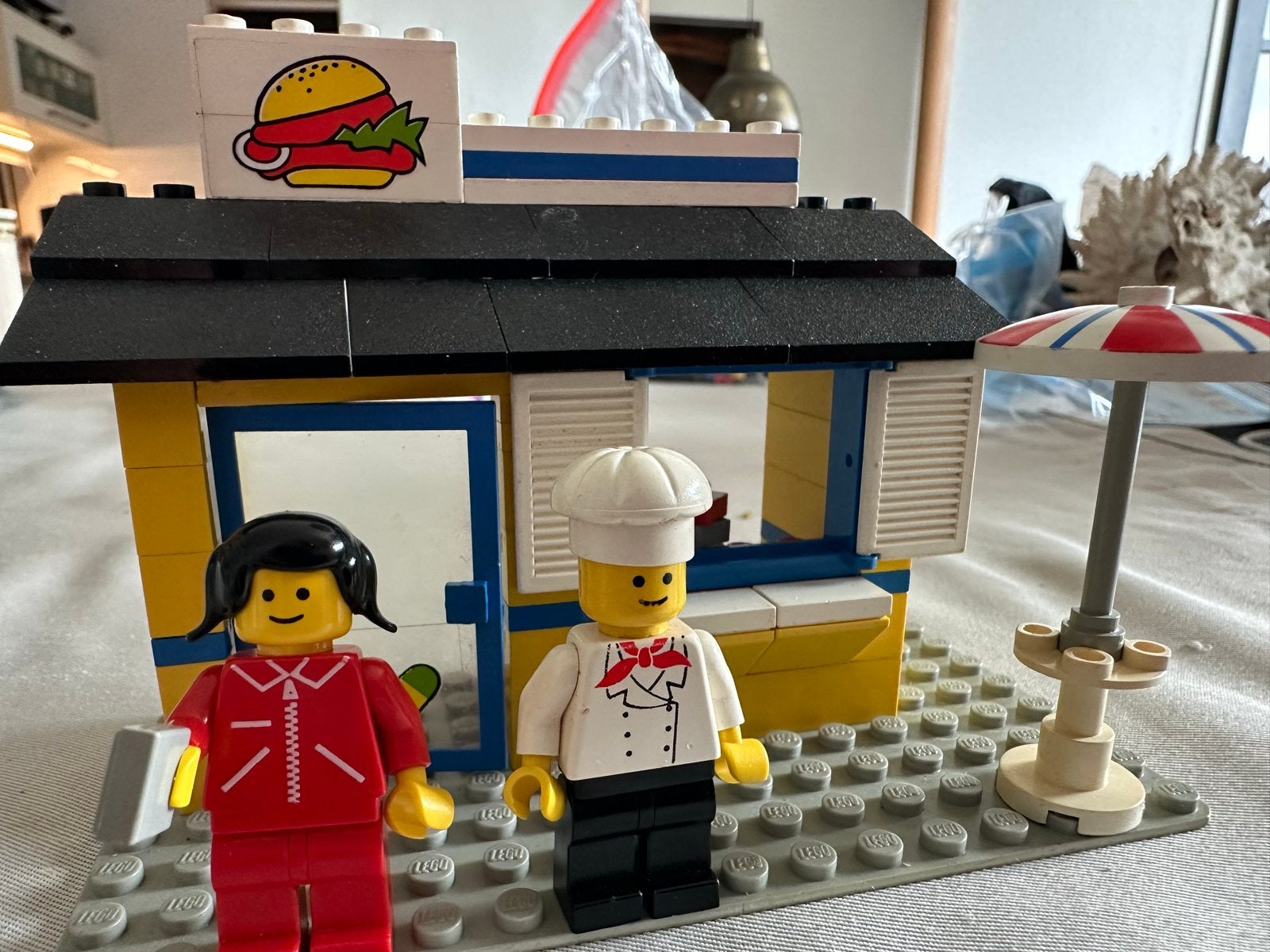 Lego 6683 Hamburgerkraam met minifiguren, Lego, Ophalen of Verzenden, Compleet, Complete set