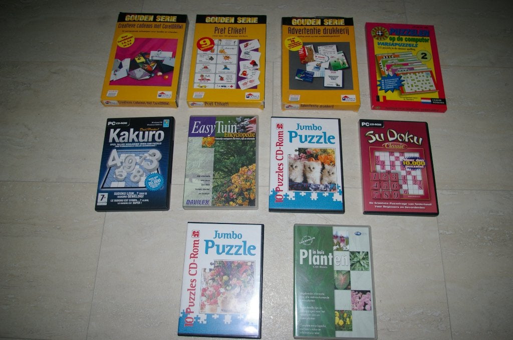 Diverse CD-Roms en diskettes met software. Z.g.a.n, Ophalen of Verzenden