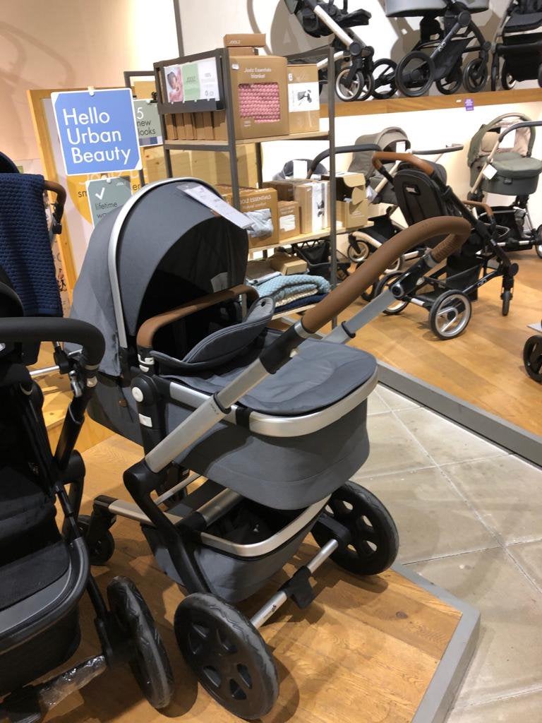 Joolz Day 2 Kinderwagen - Babywieg antraciet grijs, Kinderen en Baby's, Kinderwagens en Combinaties, Zo goed als nieuw, Met reiswieg