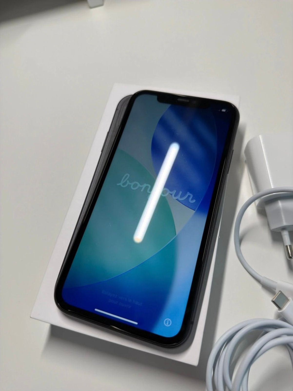 Iphone 11 zwart 64GB uitstekende staat, Telecommunicatie, Zwart, Zo goed als nieuw, Zonder simlock, Zonder abonnement
