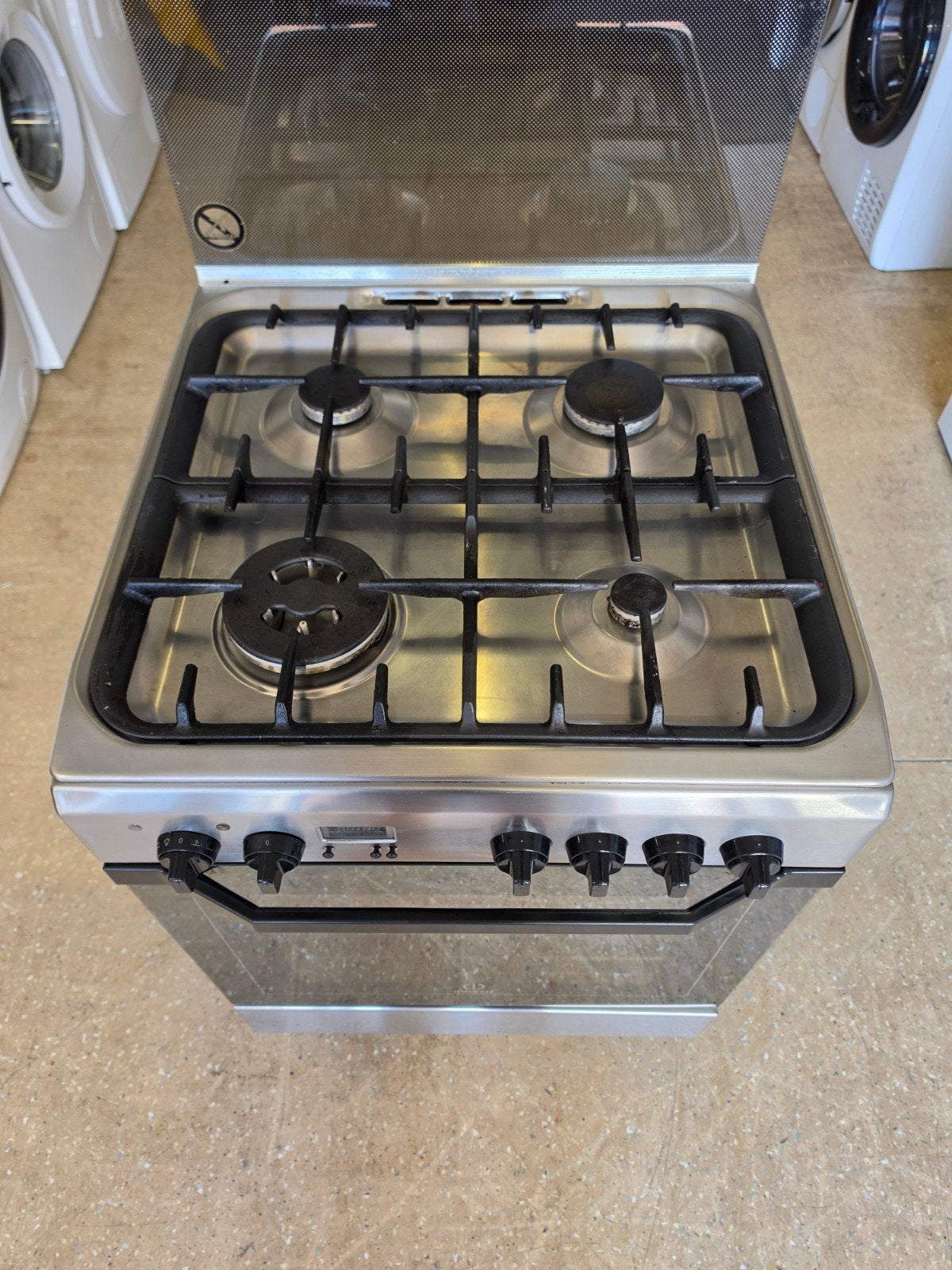 Indesit 4 pits gasfornuis | Hete lucht oven | Gratis thuis ✅, Ophalen, Jirnsum, 60 cm of meer, 4 kookzones