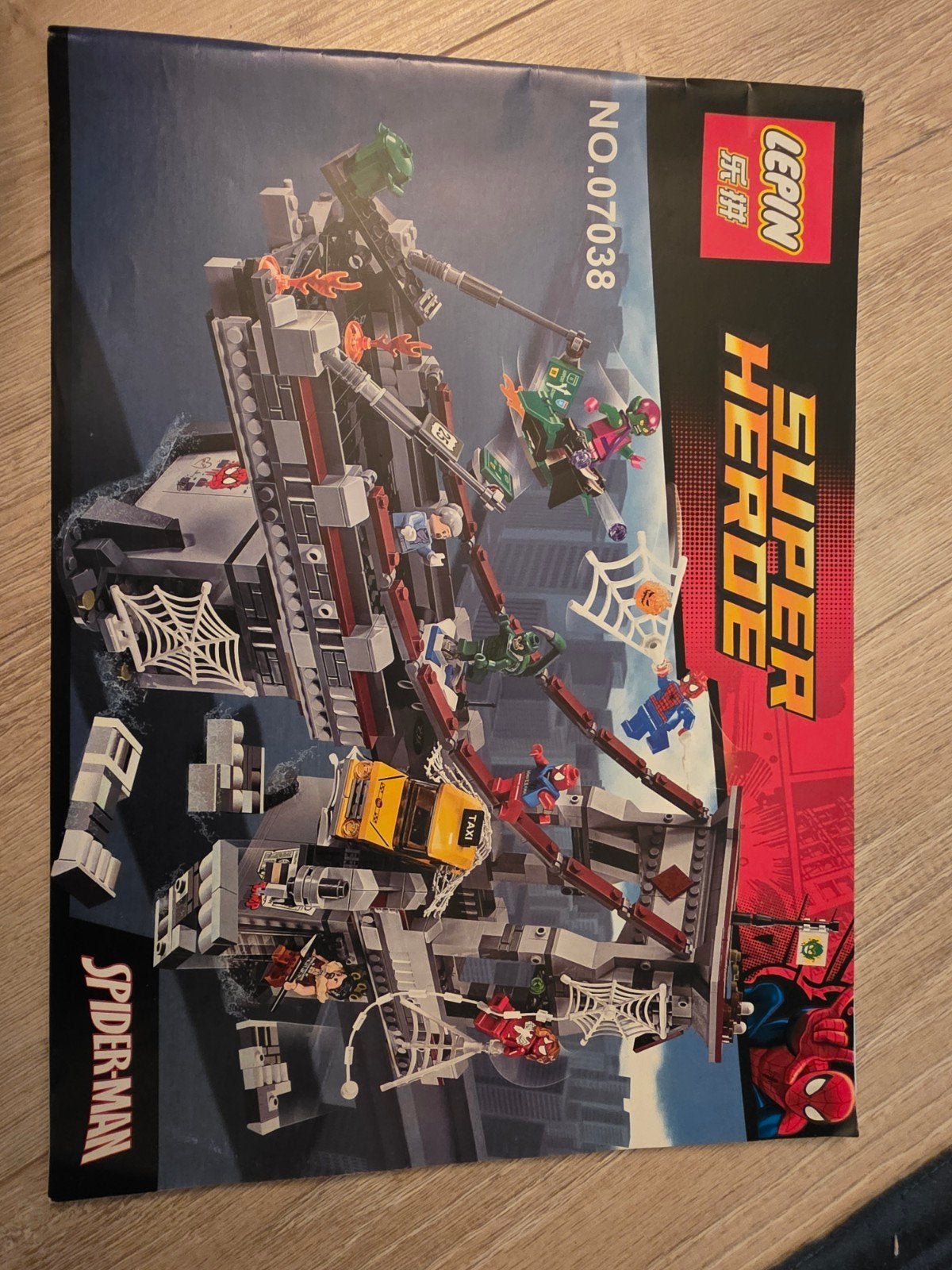 Spider-Man Brug Gevecht Set met Custom Figuren, Ophalen