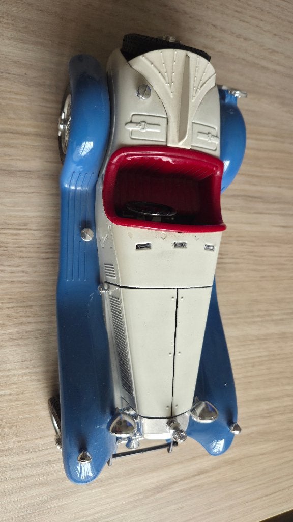 hobby auto 1:18, Hobby en Vrije tijd, Ophalen of Verzenden, Zo goed als nieuw, Auto, Bburago