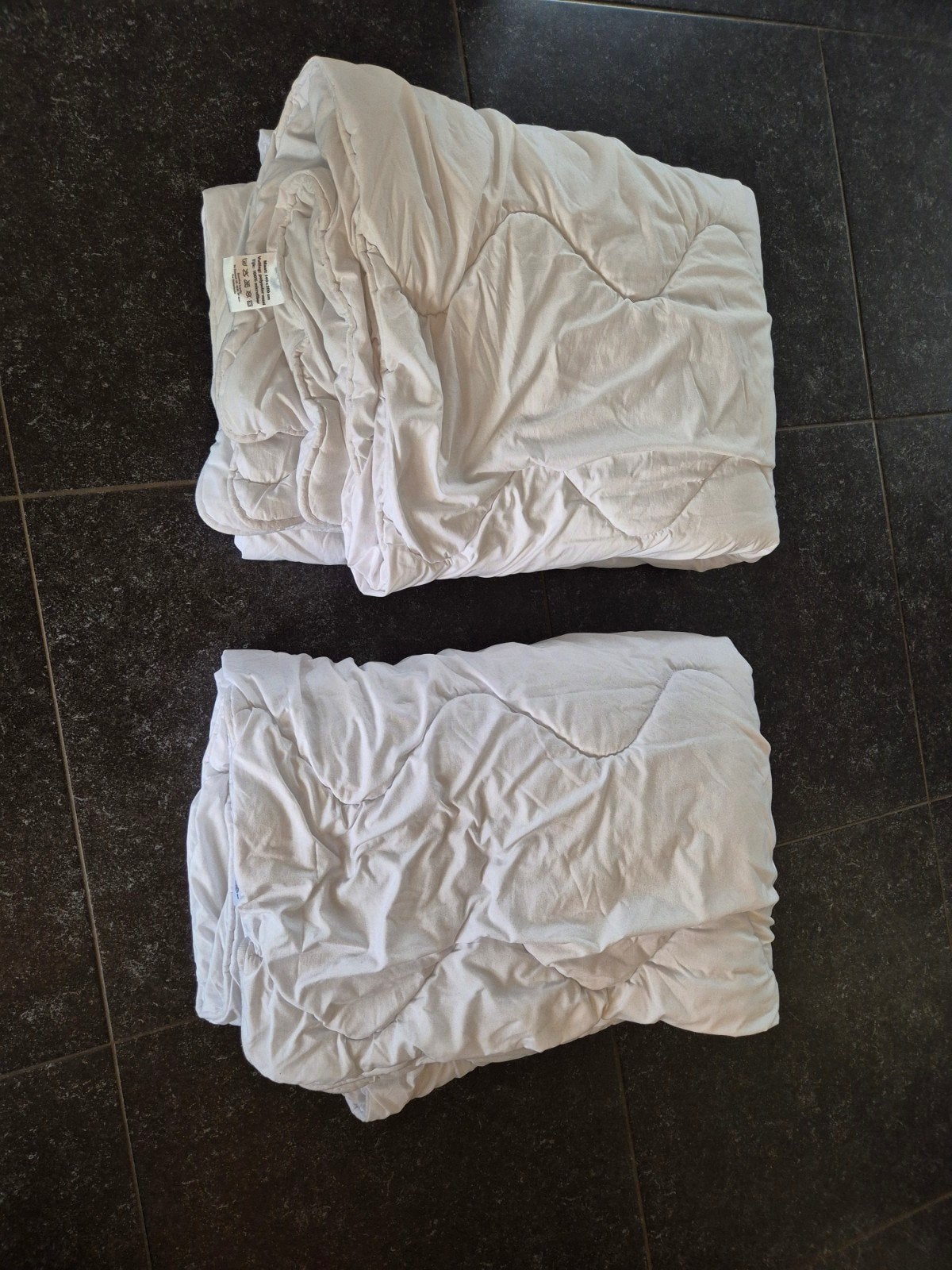 2 x 1 persoons dekbed 140 x 200
Gekocht bij wehkamp, Huis en Inrichting, Eenpersoons, Wit, Ophalen of Verzenden, Deken of Dekbed