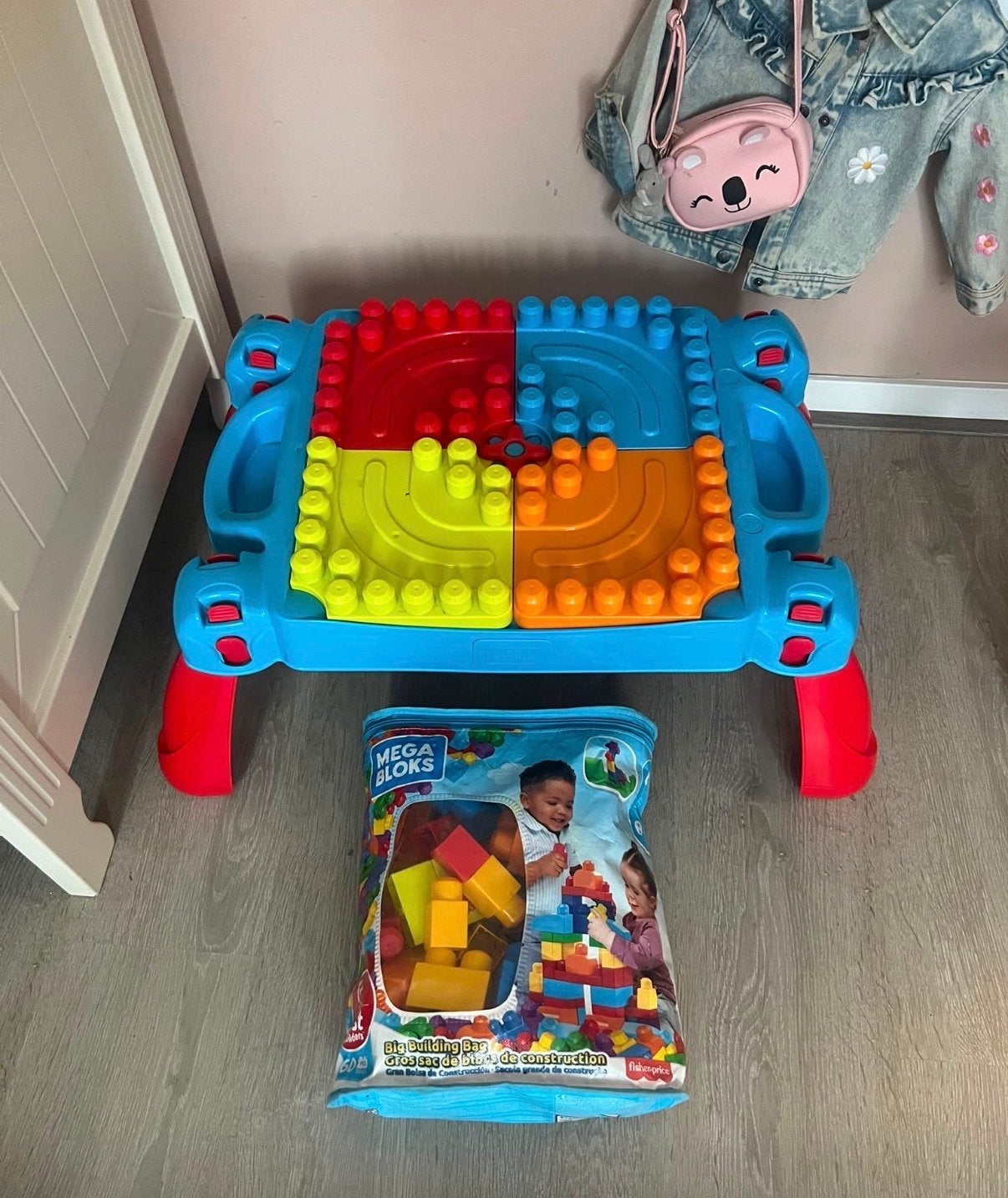 Mega Bloks tafel met blokken, Ophalen of Verzenden, Gebruikt, Megabloks