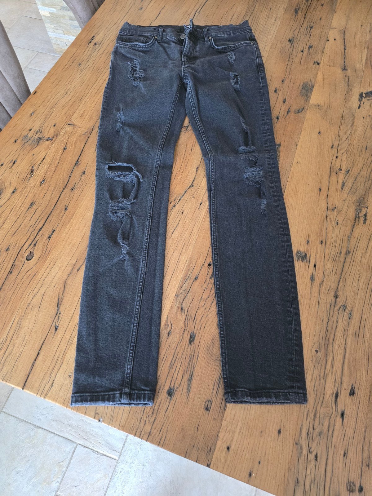 Te koop donkergrijze heren spijkerbroek met ritssluiting mer, W32 (confectie 46) of kleiner, Ophalen of Verzenden, Zo goed als nieuw
