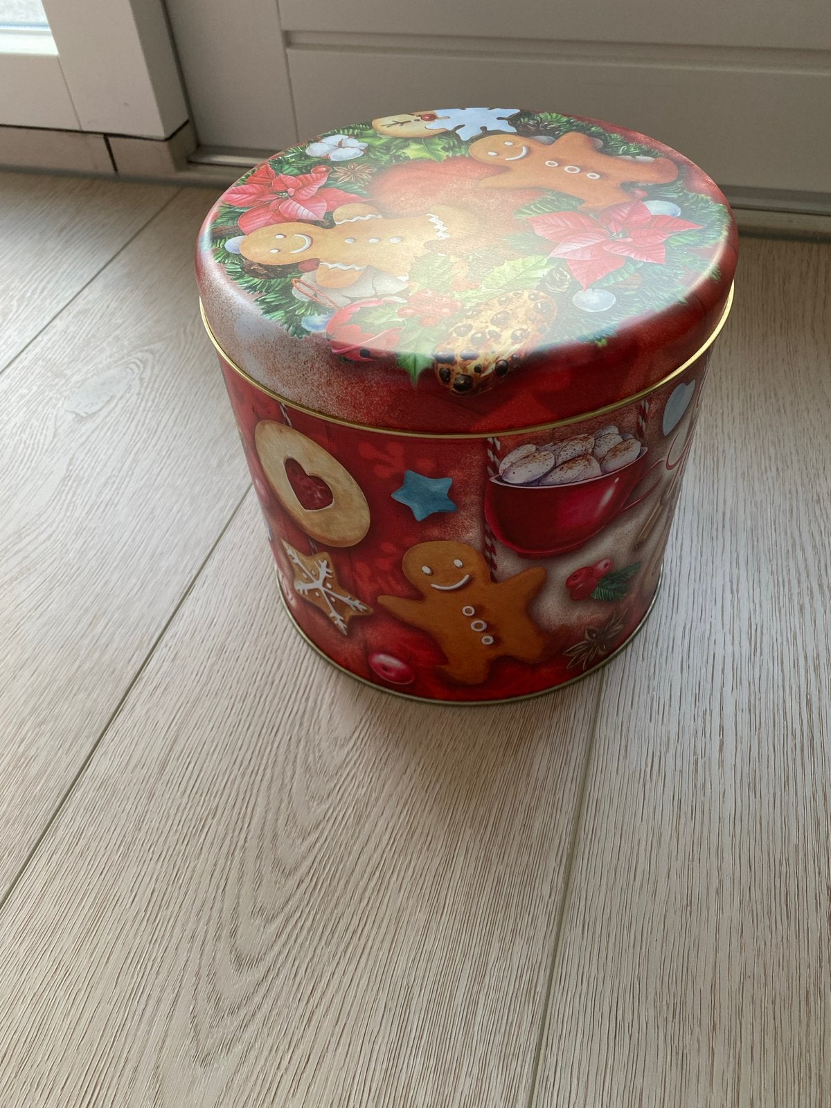 Mooie blikken trommel met kerst/nieuwjaar thema, Verzamelen, Blikken, Ophalen of Verzenden, Nieuw, Koek(jes), Overige merken