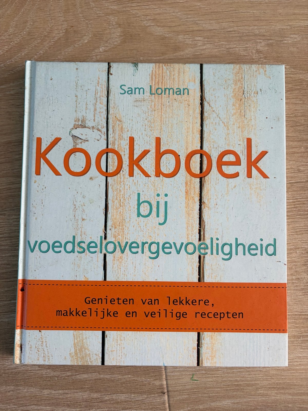 Kookboek bij voedselovergevoeligheid - Sam Loman, Hoofdgerechten, Ophalen of Verzenden, Zo goed als nieuw, Gezond koken