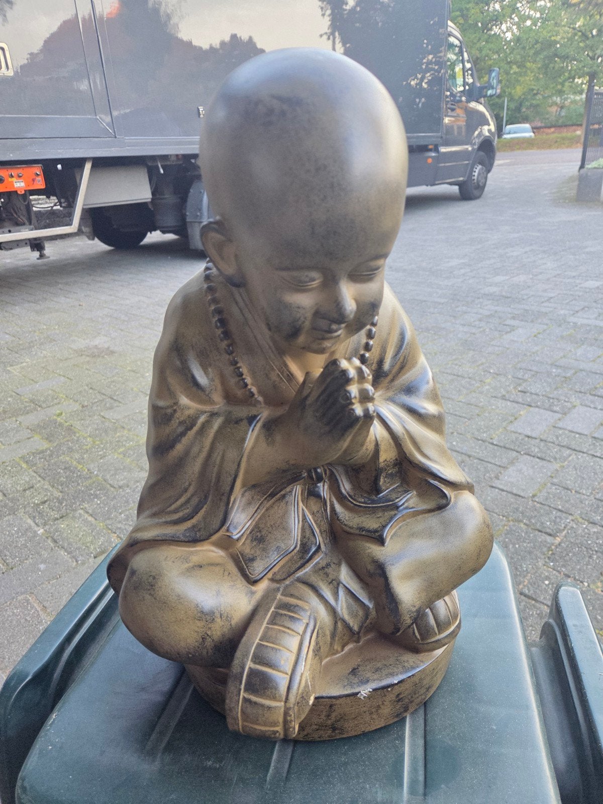 Boeddha beeld biddend - Goud/Zwart, Ophalen of Verzenden, Gebruikt, Composieten, Goud