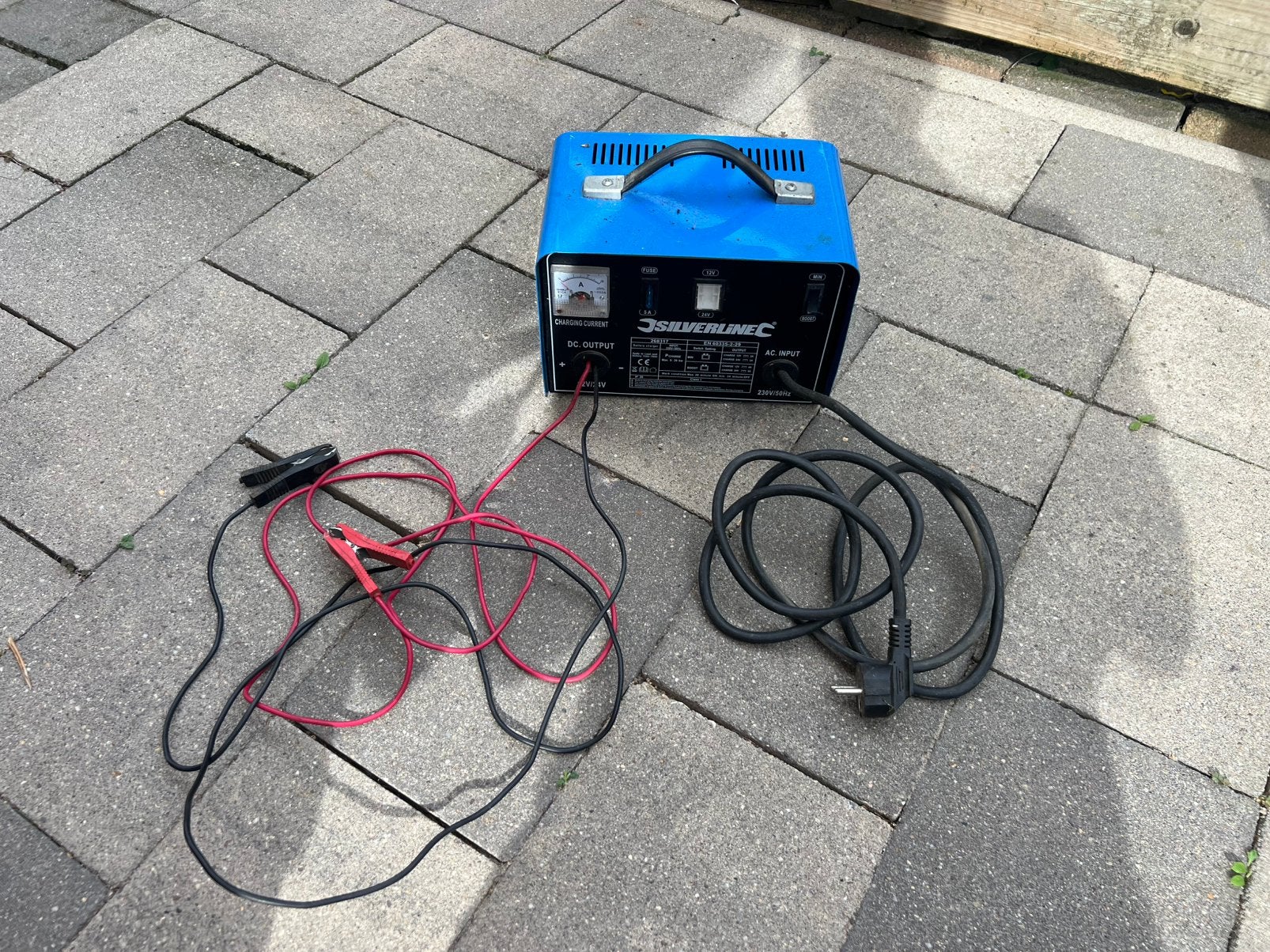 Acculader 12/24V, Ophalen, Gebruikt