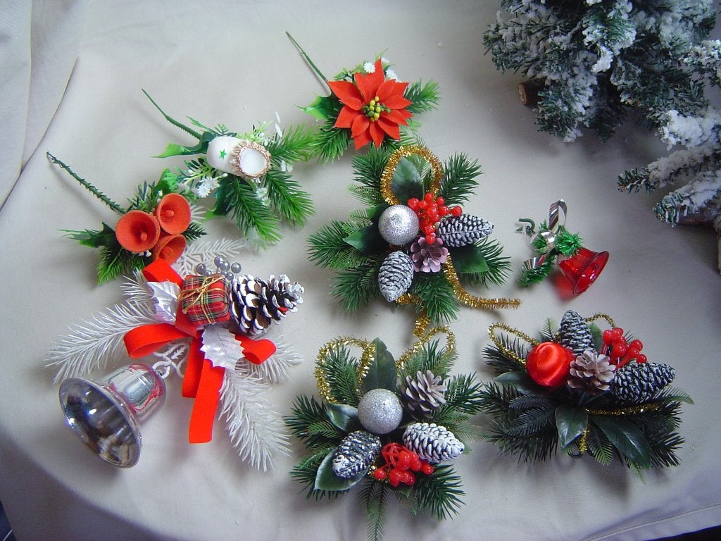 Vintage kunststof kerstcorsages, Ophalen of Verzenden, Gebruikt