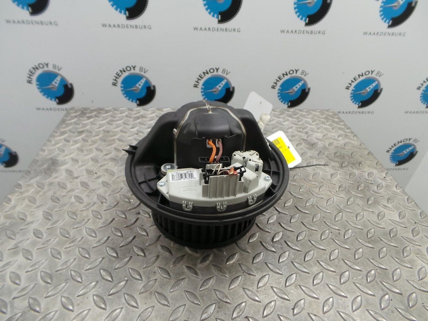 BMW 3 SERIES 325I DYNAMIC EXEC. KACHELMOTOR 2005, Ophalen of Verzenden, Gebruikt, Stiba lid