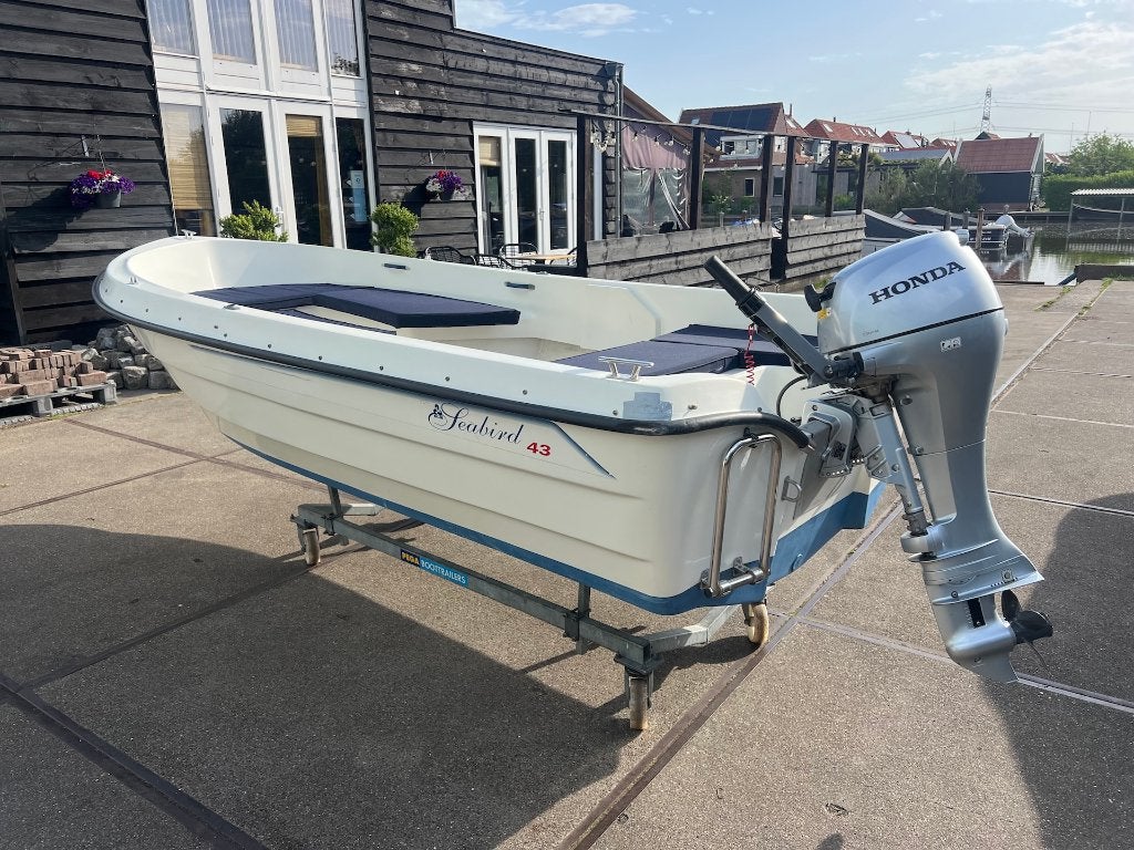 Ryds 435 / Seabird 43 + Honda BF8 (2024) + kussenset, Ophalen, Ryds, Gebruikt, Tot 10 pk