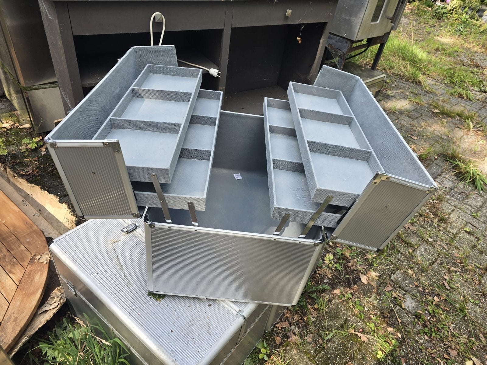 Aluminium make-up koffer met uitschuifbare vakken, Ophalen, Gebruikt, Grijs, Hardcase