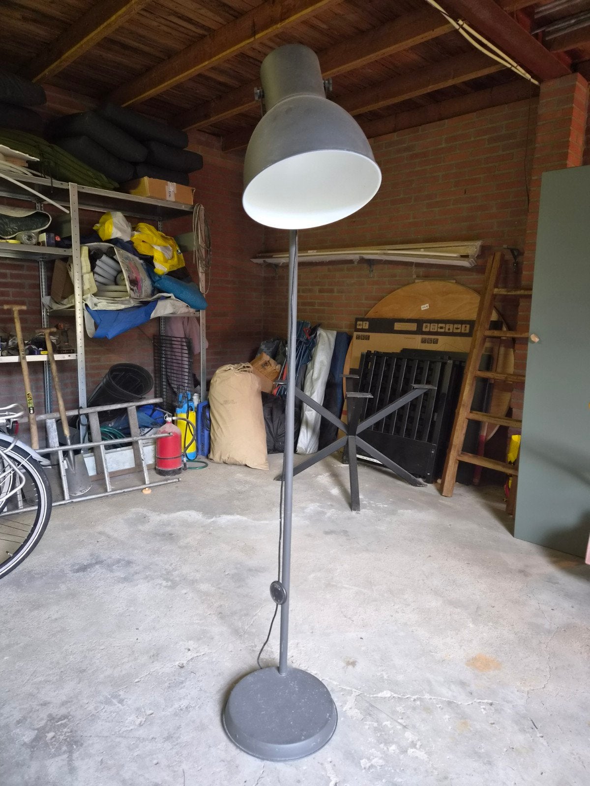 ikea vloerlamp Hektar, Huis en Inrichting, Ophalen, Gebruikt, E27 (groot), Metaal