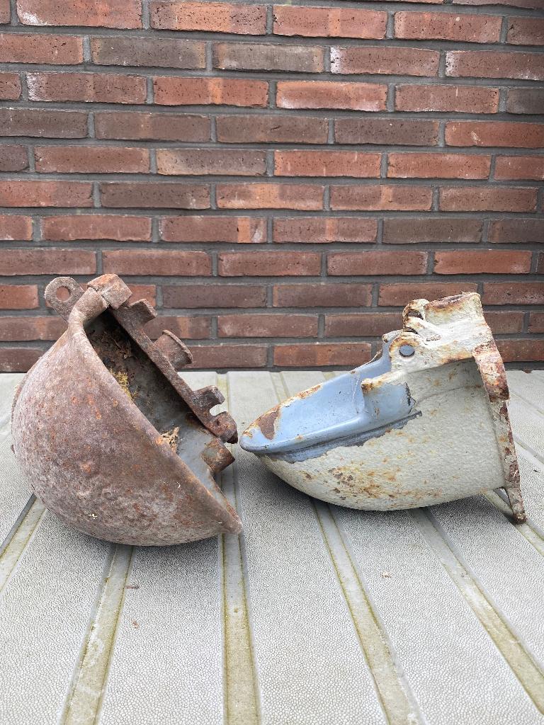 Gietijzeren koeie drinkbakken, Antiek en Kunst, Ophalen