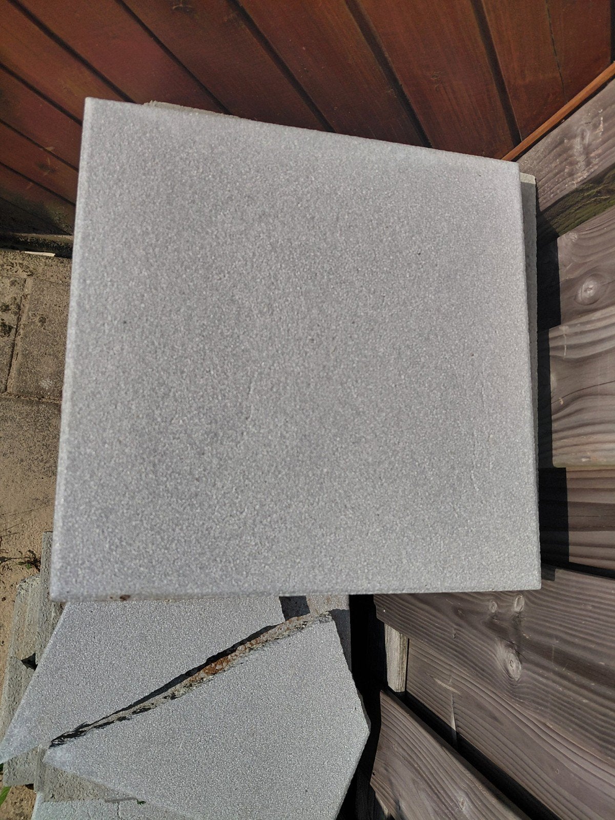 Pallet Keus Tegels 40x40x3.7 Lichtgrijs Vlak, Doe-het-zelf en Verbouw, Tegels, Ophalen, Gebruikt, 40 tot 60 cm, 10 m² of meer