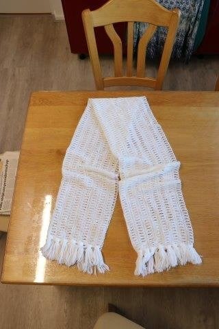 Stola – omslagdoek - sjaal Breedte: 42 cm €.10,00, Ophalen of Verzenden, Nieuw, Maat 46/48 (XL) of groter, Sjaal