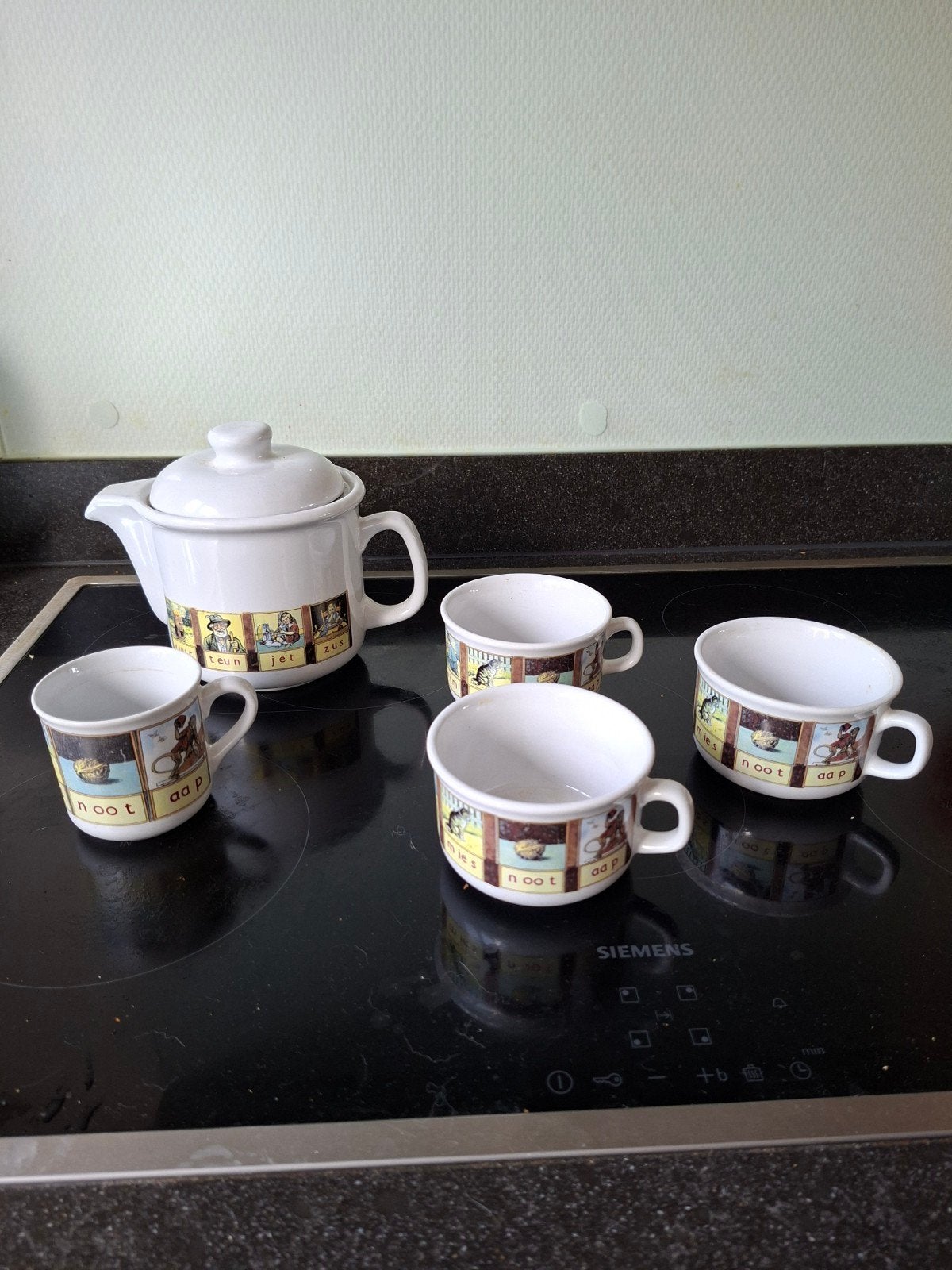 Aap noot mies servies, Gebruikt, Overige typen, Ophalen of Verzenden, Overige stijlen