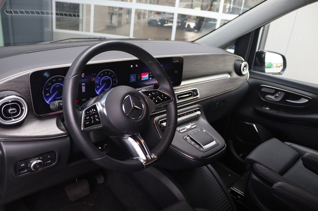 Mercedes-Benz EQV 300 L2 Avantgarde 150KW |NAVI/MBUX/DISTRON, Auto's, Mercedes-Benz, Met garantie (alle), 90 kWh, 204 pk, 6 stoelen