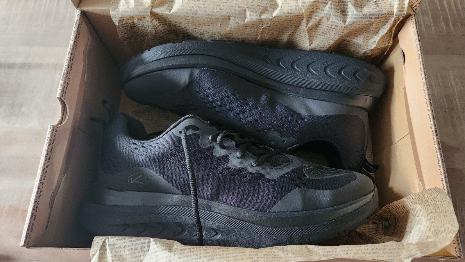 NIEUWE KEEN WK400 sneakers, maat 46, Triple Black, KEEN, Zwart, Nieuw, Ophalen of Verzenden