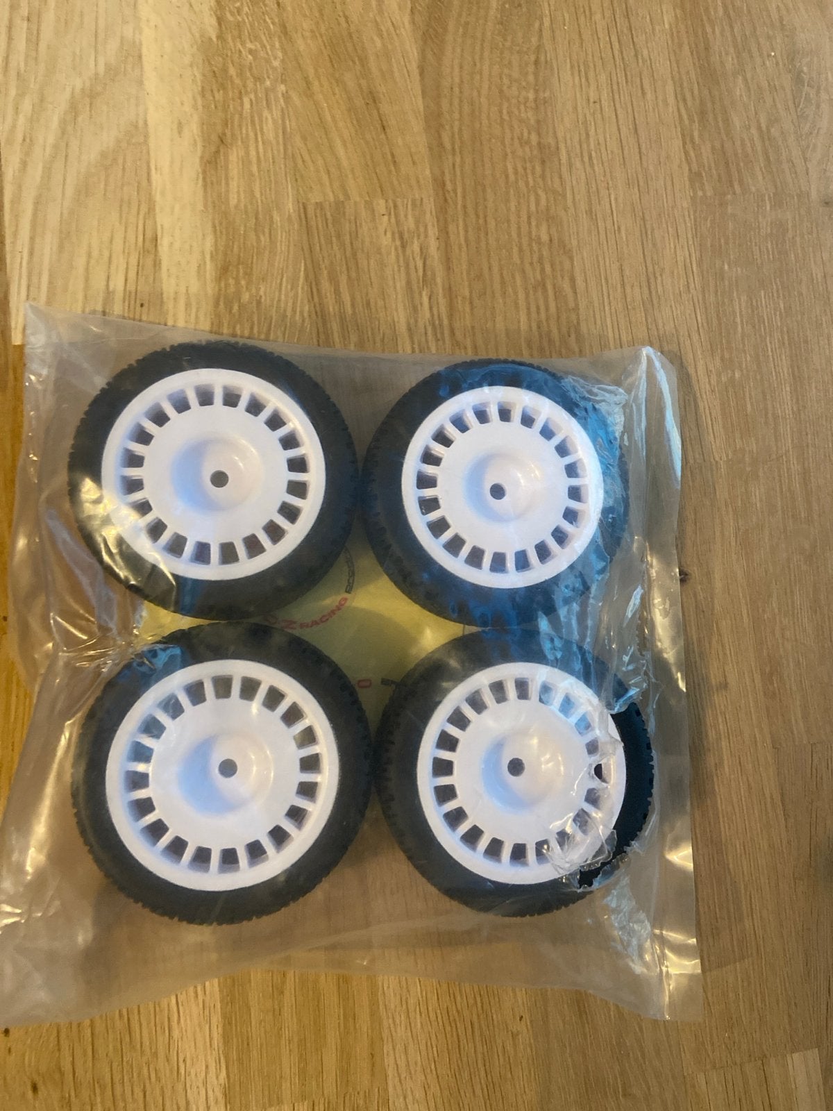 Rc wielen banden velgen 70mm nieuw, Hobby en Vrije tijd, Overige merken, Auto, 1:32 tot 1:50, Nieuw